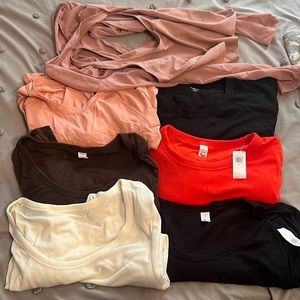 Bundle of Old Navy Long Sleeve Workout Tops